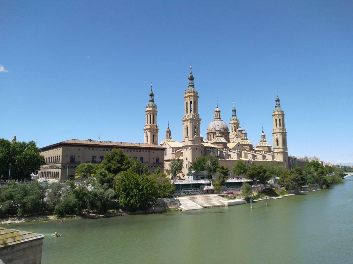 Acojedor Piso A Metros Del Pilar Y Plaza Espana Zaragoza Exterior photo